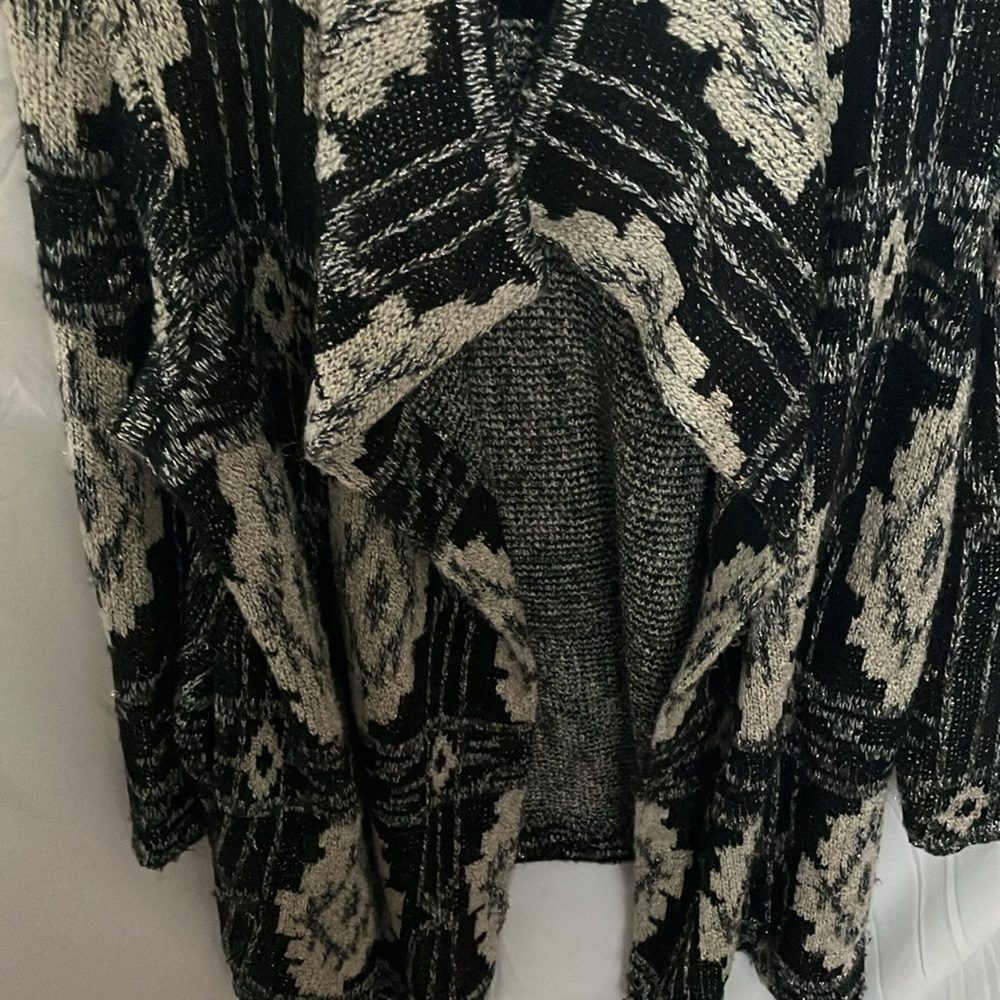 Lucky Brand: Long Geometric pattern Cardigan Sweater- Open- pockets- Heavy- 1X - Picture 7 of 16